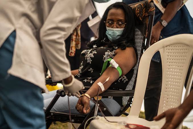 Ethiopian Women Donate Blood, Food and Medicine to Ethiopian Defense Forces