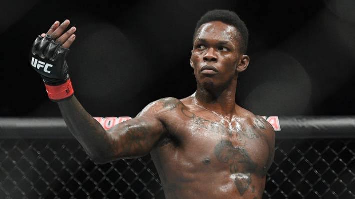 Israel Adesanya successfully defends his title vs. Robert Whittaker