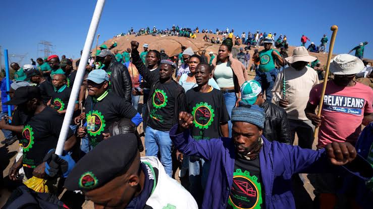 South Africans Gather in Thousands To mark 10th Anniversary of Marikana Massacre