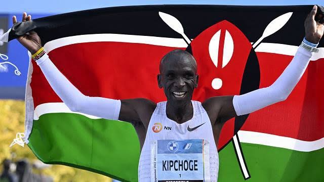 Kenyan Runner, Eliud Kipchoge Wins Berlin Marathon As He Sets New World Record