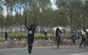 Kenyans Invade Former President Kenyatta’s Land Claiming They Also “Deserve Access To Such Lands”