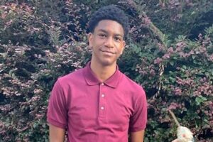 16-year-old dies rescuing kids stuck in undercurrent in Florida