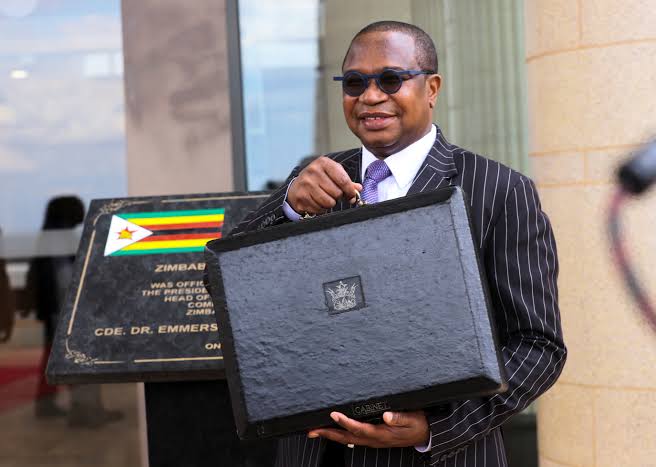 Zimbabwe Plans to Stabilize Currency with Gold