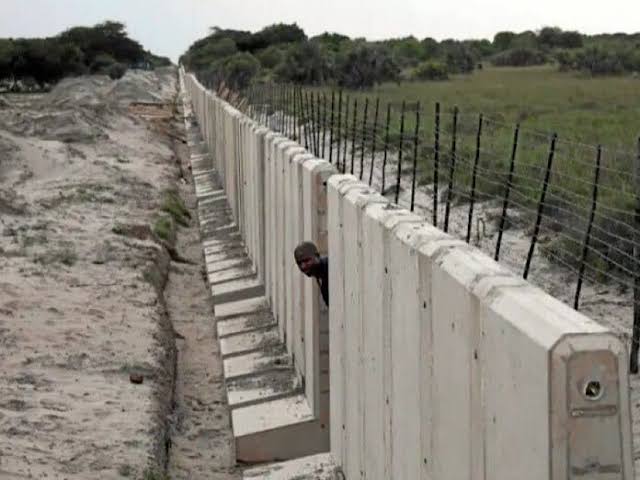 South Africa Erects Concrete Wall to Fortify Border with Mozambique