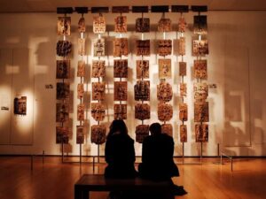 UK Loans Stolen Ashanti Artifacts to Ghana in Landmark Repatriation Deal