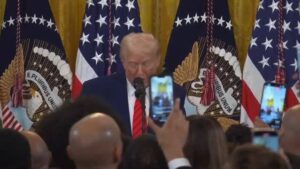 Trump to Erect Statues of Muhammad Ali, Kobe Bryant in New Plans for National Garden of American Heroes